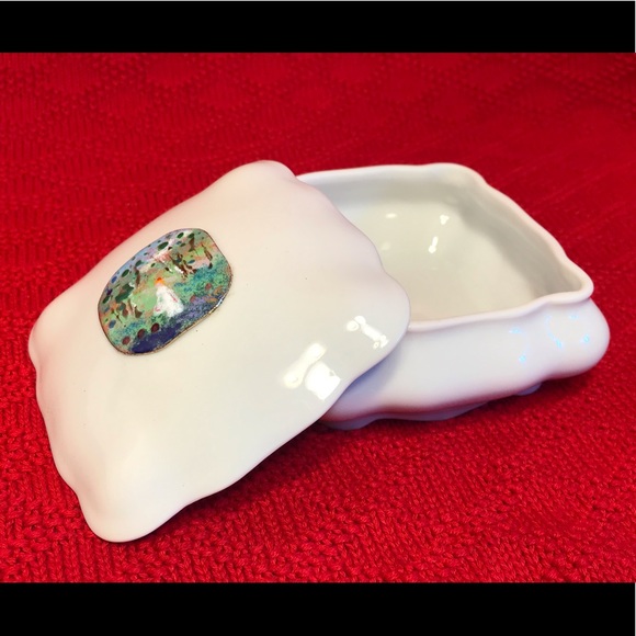 🔆 Limoges France porcelain jewelry box